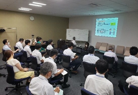 社内勉強会、やってます！